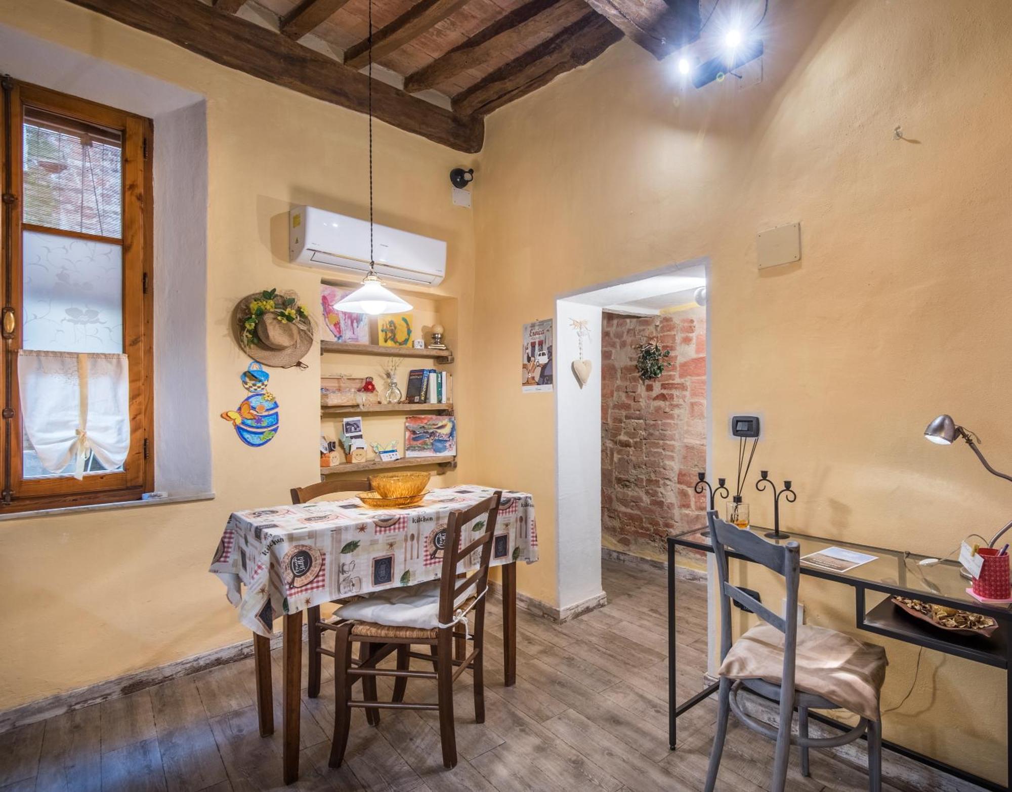 La Casa Gialla Di Буонконвенто Экстерьер фото